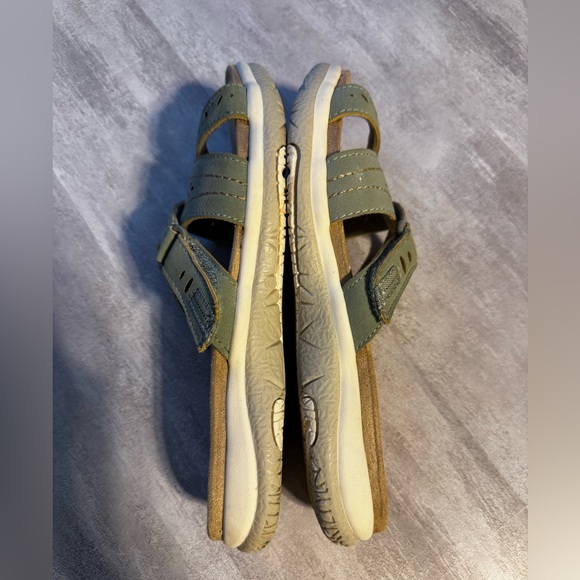 Earth Origins Womens Sandals Size 9.5 Green Slides Casual Leather Comfy - Picture 8 of 15